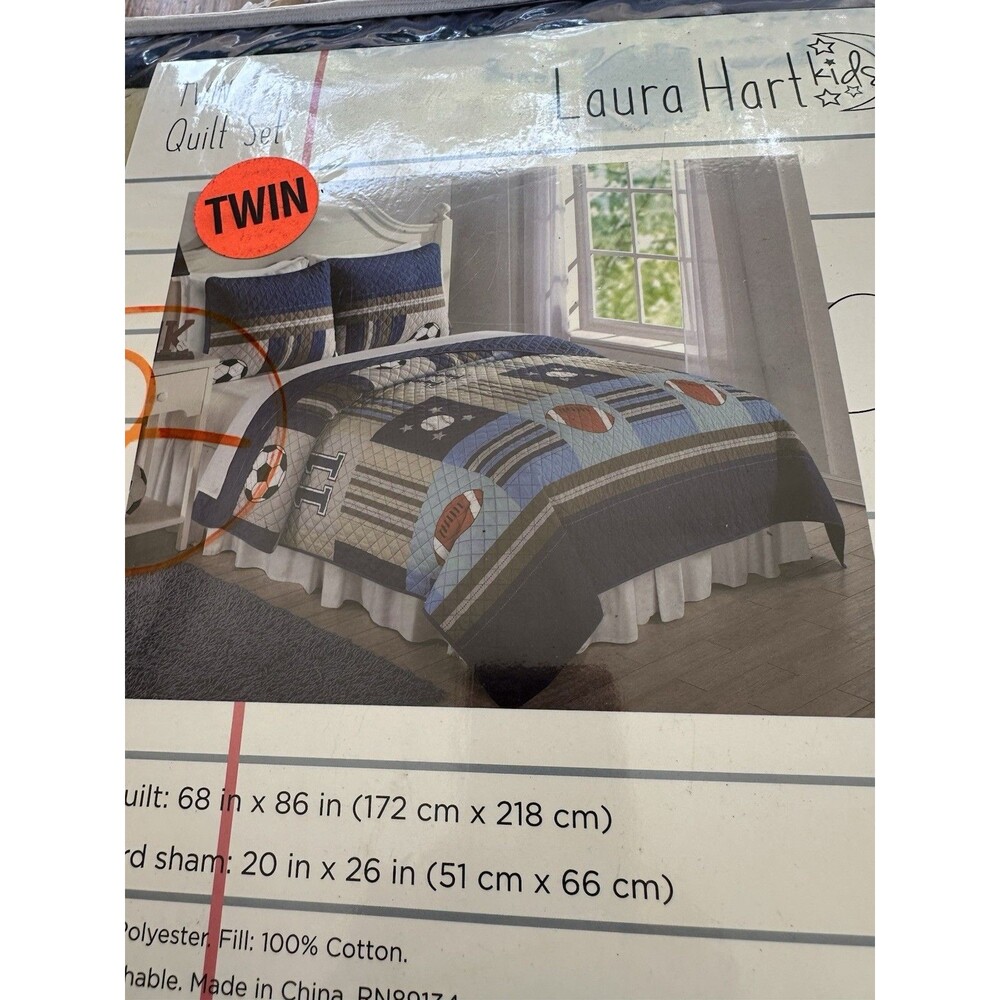 New Quilt Twin Sports Football Soccer Baseball Lara Hart